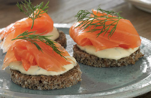 канапе с рыбой