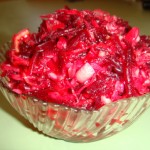 Салат из квашеной капусты со свеклой Салат из квашеной капусты со свеклой