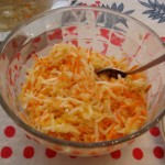 Салат с яблоками и редькой дайкон