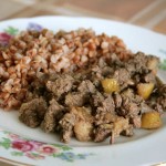 Печень с яблоками