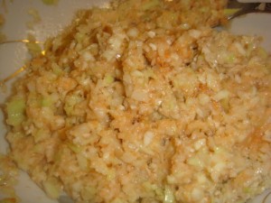 Салат из капусты с ореховым соусом