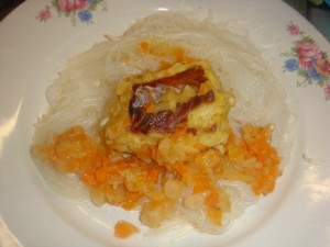 Хек под маринадом с бобовой вермишелью