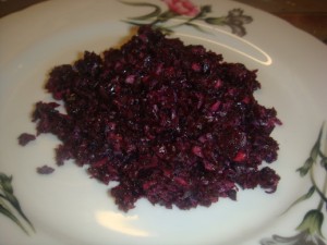 Салат "Бордовый" (из краснокачанной капусты и свеклы)