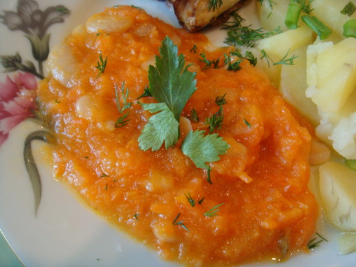 Тушёная морковь с отварным картофелем