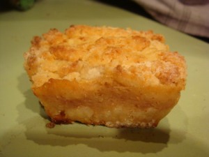 Пирожное с яблоками