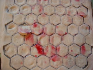 Вареники из вишни в железной форме