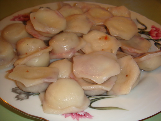 Вареники из замороженной вишни