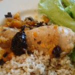 Курица с черносливом на пару