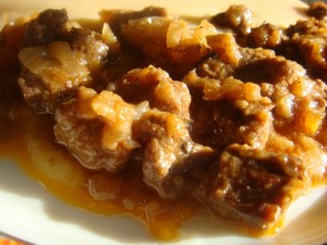 Детское праздничное тушёное мясо