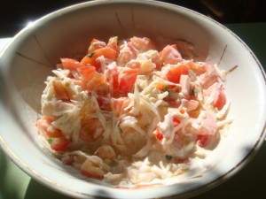 Салат из помидоров с редисом