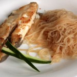 Палтус со стеклянной лапшой