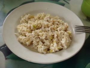 Салат из курицы с простоквашей