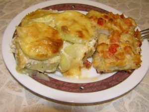 рыба по-гречески с запеканкой из кабачков с картошкой