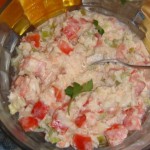 Салат с редькой, помидорами и перцем